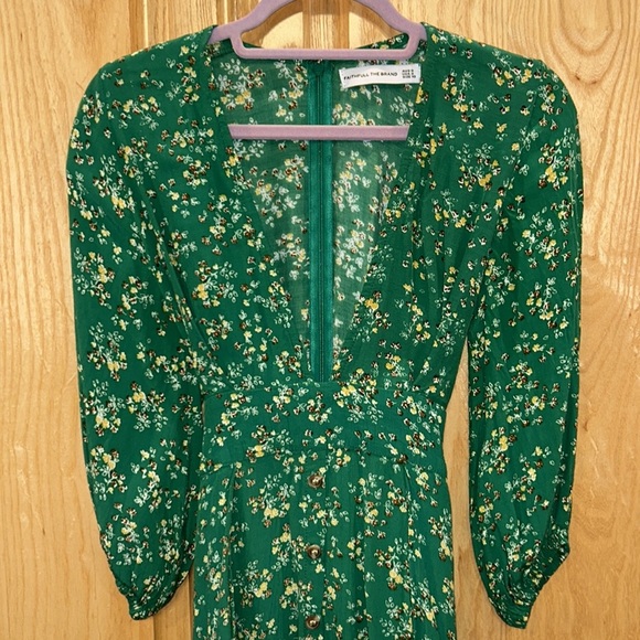 Faithfull The Brand Margot Green Floral Dress - Picture 5 of 14